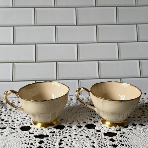 Fabulous Paragon China Harlequin G4094 /Bone China / One Tea Cup and Saucer - Picture 6 of 10